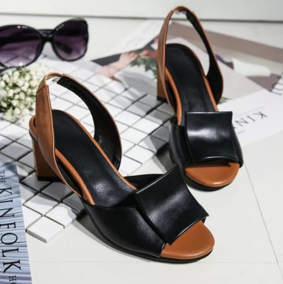 sandals - Picture 1 of 2